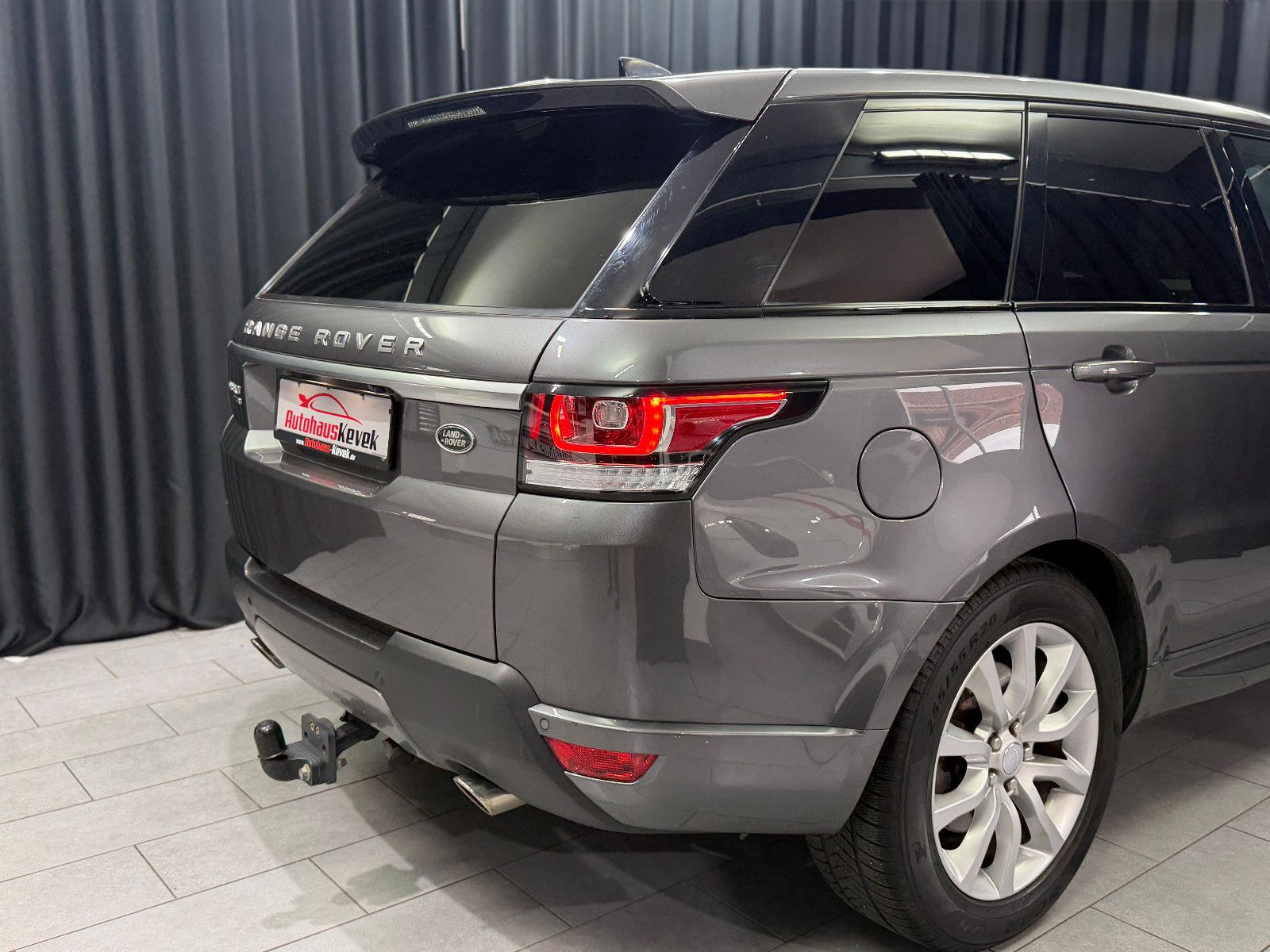 Fahrzeugabbildung Land Rover Range Rover Sport HSE|MERIDIAN|PANO|AHK|LUFT