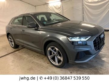 Audi Q8 - 2