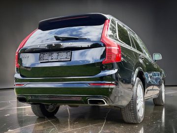 Volvo XC90 - 8
