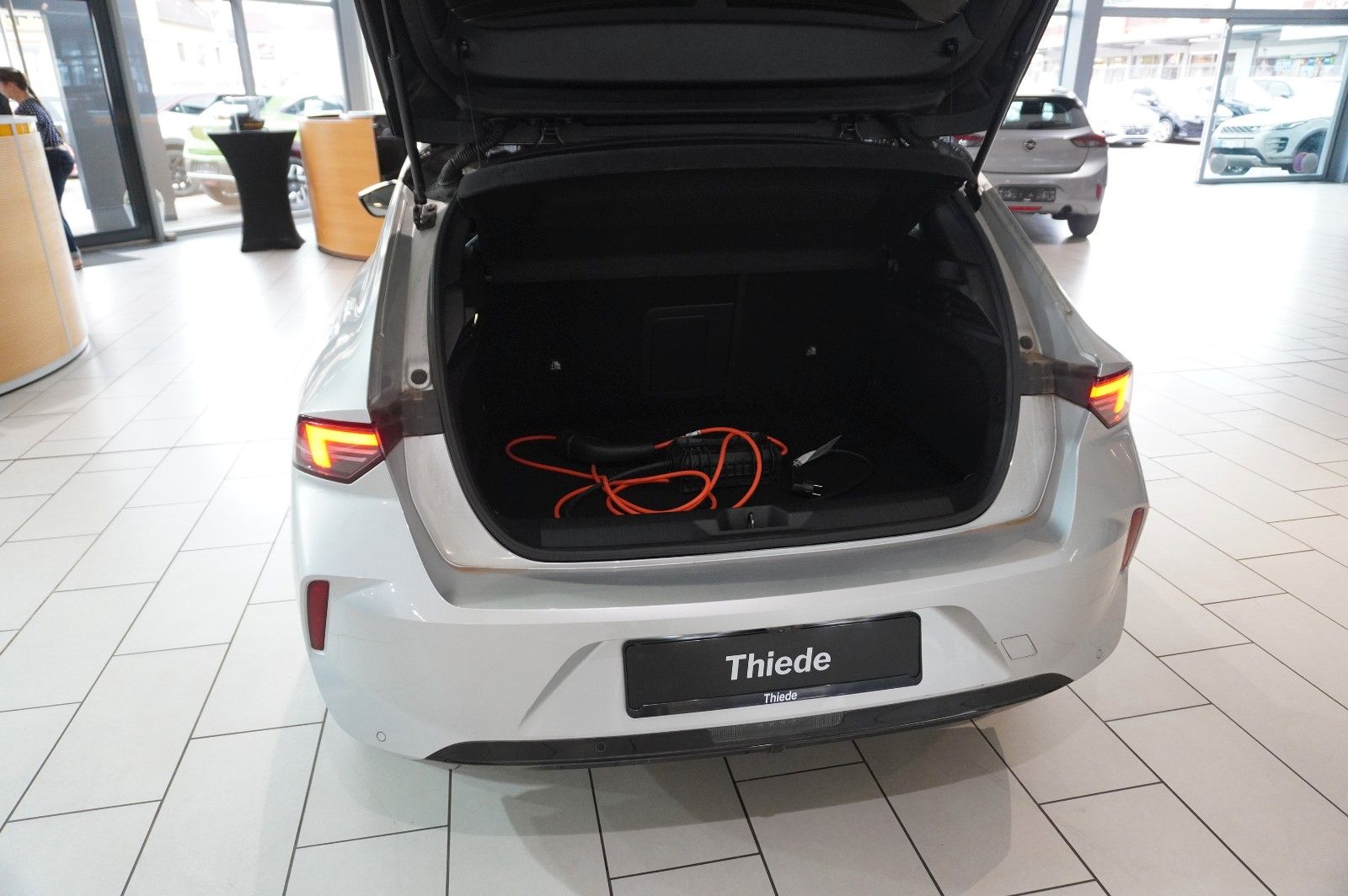 Fahrzeugabbildung Opel Astra L Lim. 1.6 HYBRID GS SPORT NAVI/360°/SPORT