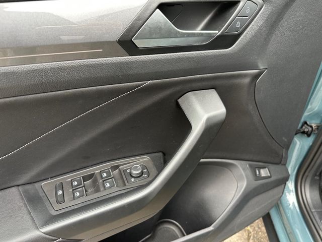 T-Roc Style 1.5 TSI DSG AHK Navi Panorama DCC