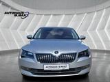 Skoda Superb Lim. Style Navi Kamera ACC Spur CarPlay - Skoda Superb mit Benzin-Antrieb: Limousine