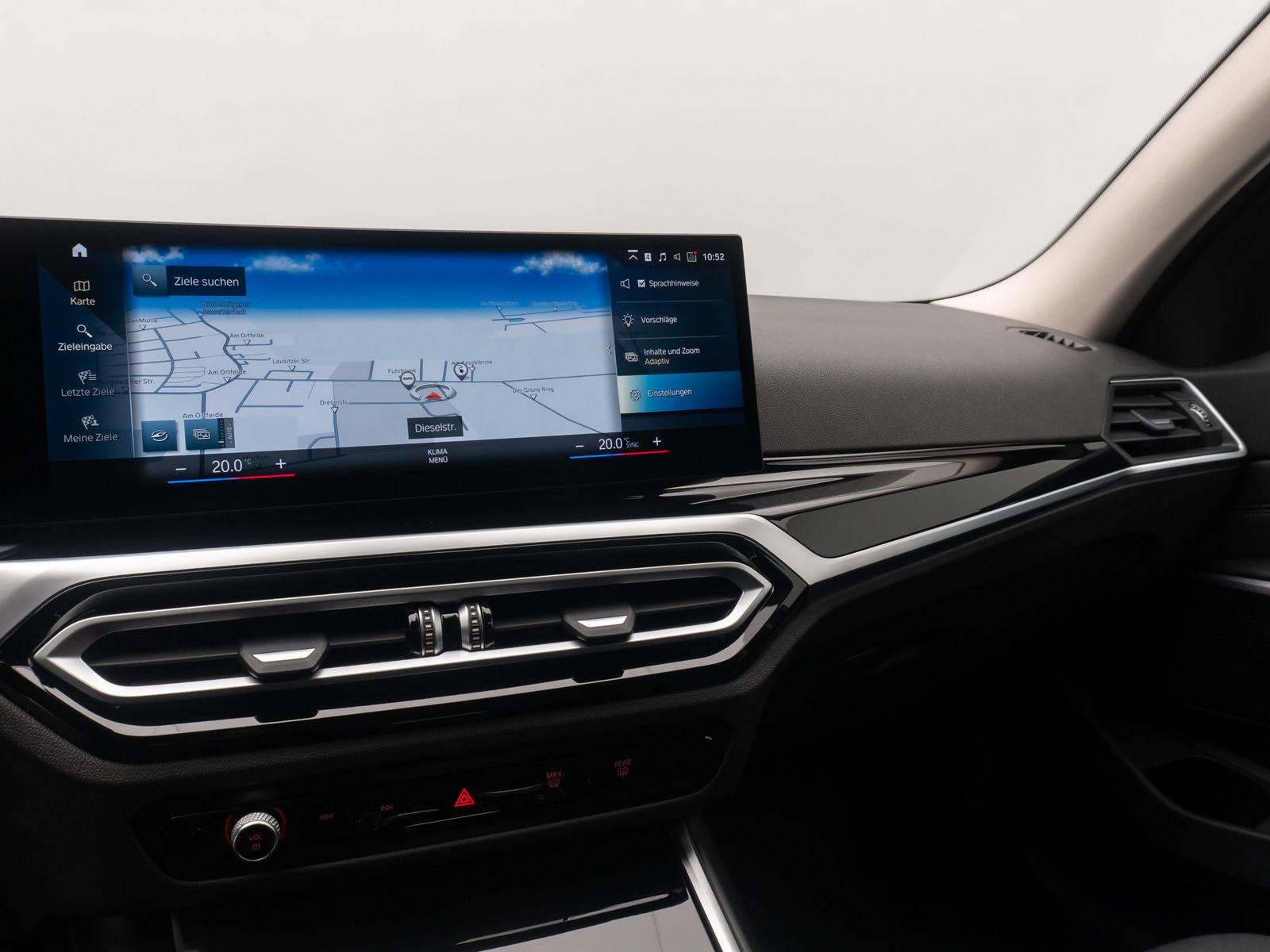 Fahrzeugabbildung BMW 320e FernlichtAs DAB Widscreen Sportsitz Komfort