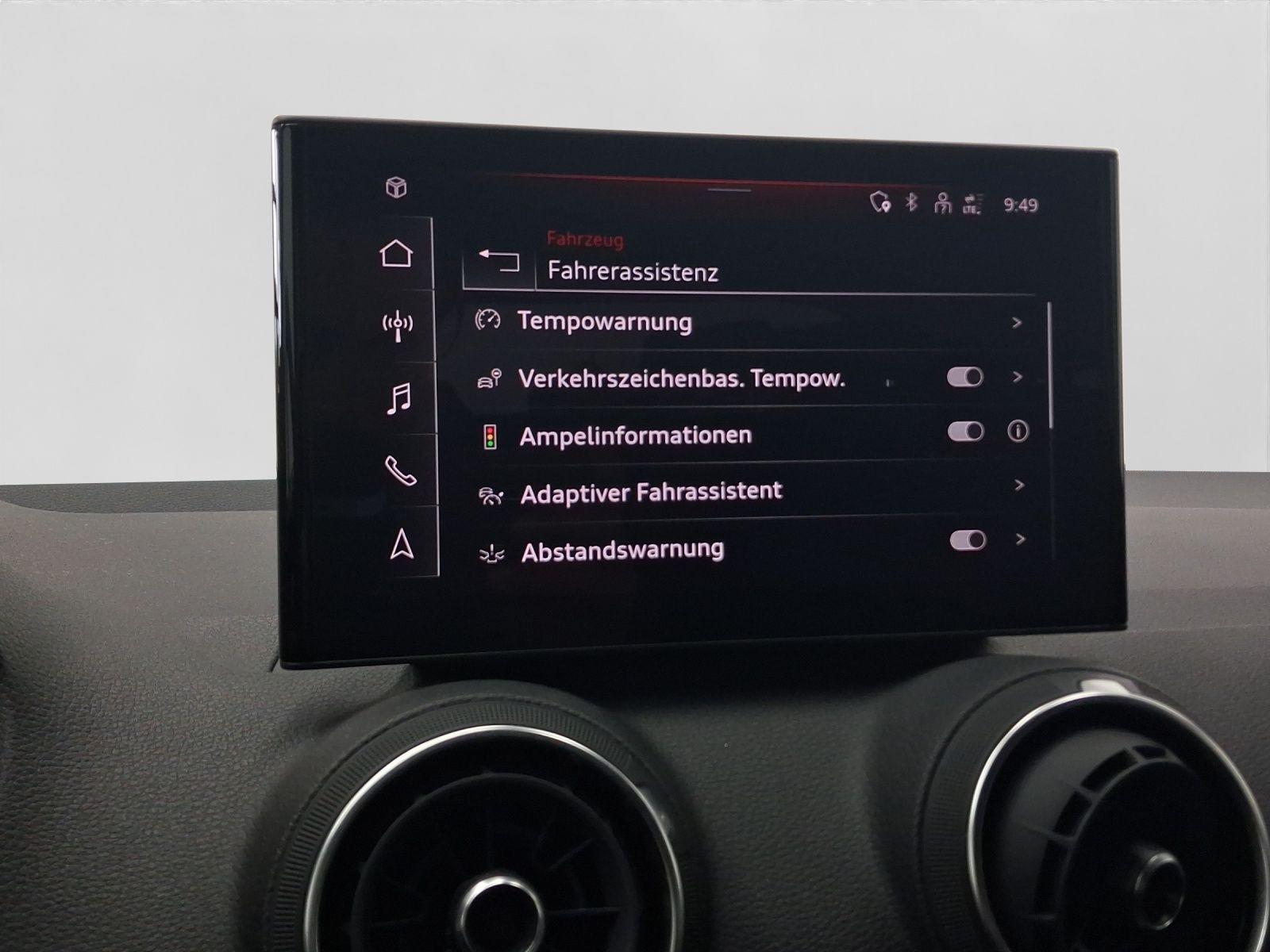 Audi Q2 30 TFSI AHK ST.HEIZ LM18 NAVI, миниатюра 12