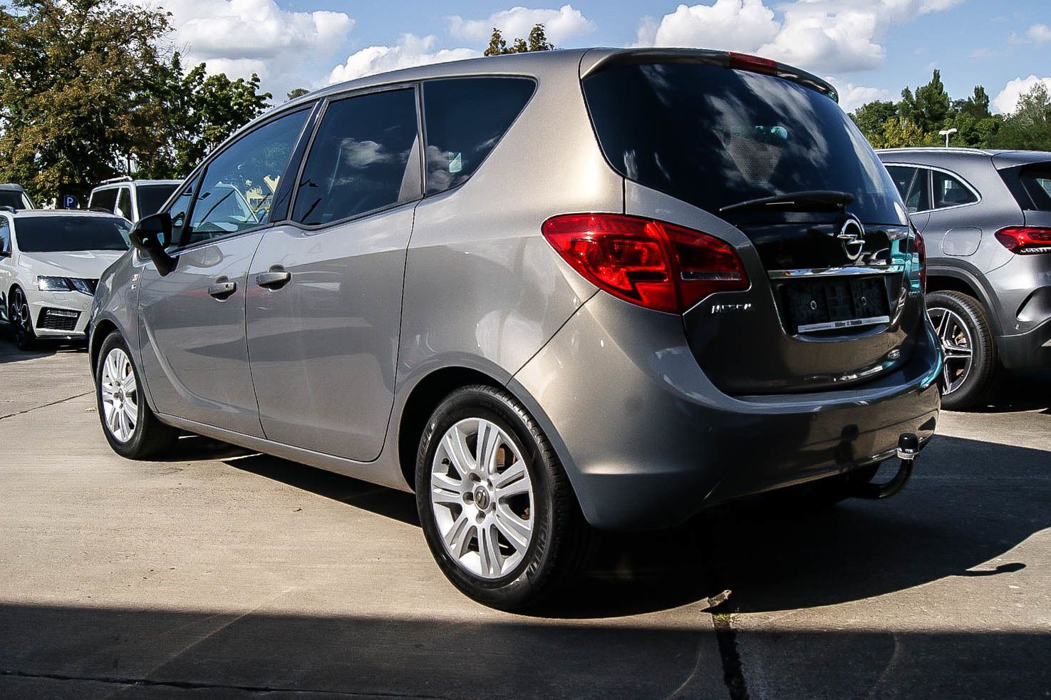 Fahrzeugabbildung Opel Meriva B 1.4Turbo 150 Jahre Opel 1HAND ANHZV PDC