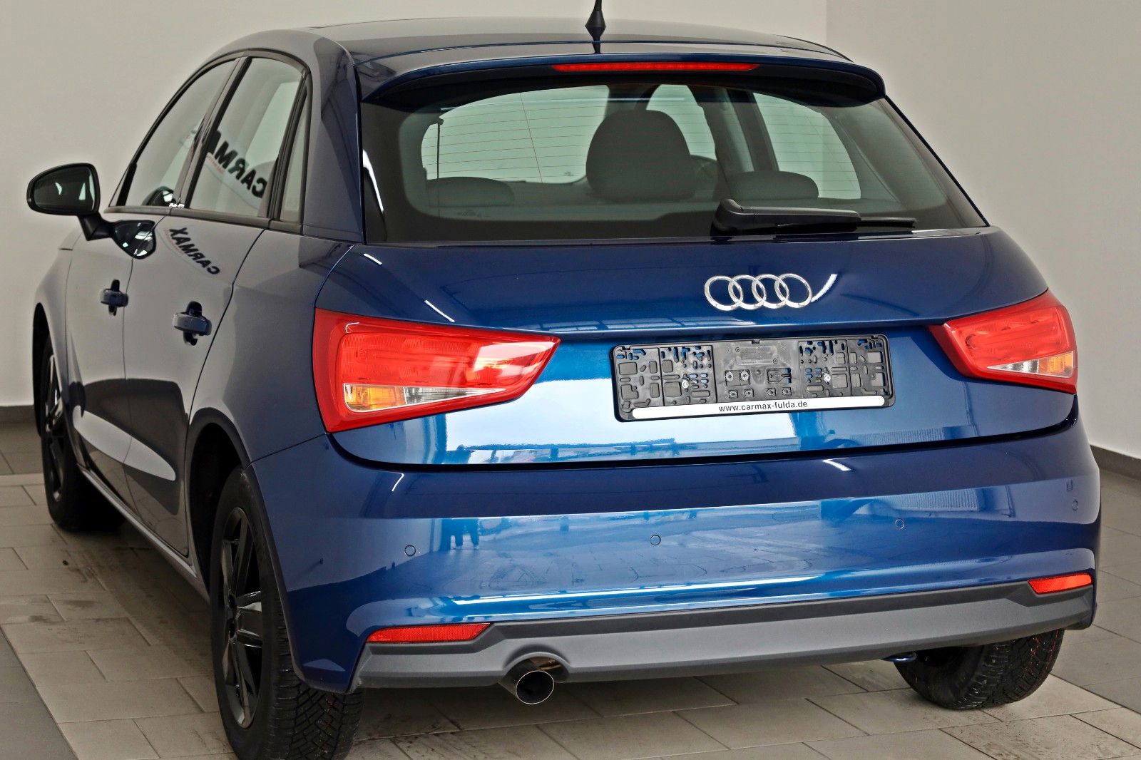 Fahrzeugabbildung Audi A1 Sportback PDC,8-fach bereift!
