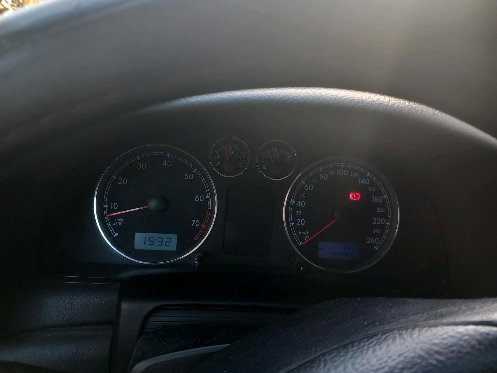 Volkswagen Passat 2004 — photo 6