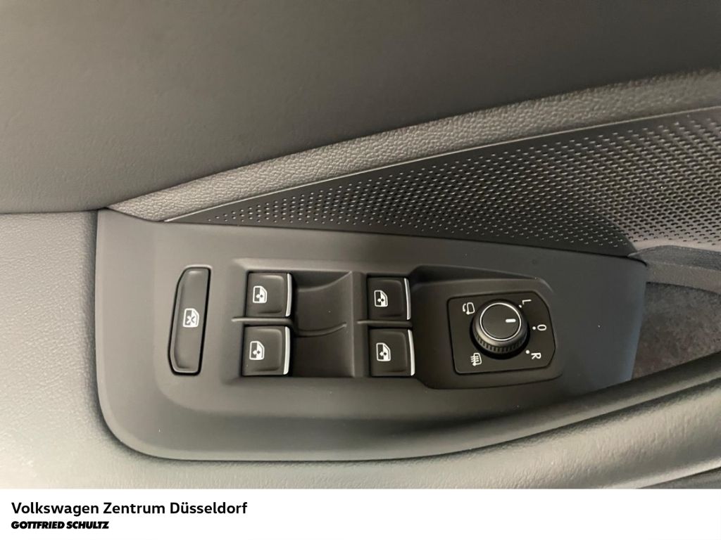 Volkswagen Passat Variant Business 2.0 TDI DSG AHK Navi Sit foto 10