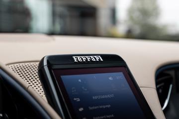 2020 Ferrari ROMA — миниатюра 27