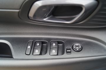Hyundai i20 1.2 KLIMAAUTOMATIK-ALU16-NAVI-KAMERA-SHZG-
