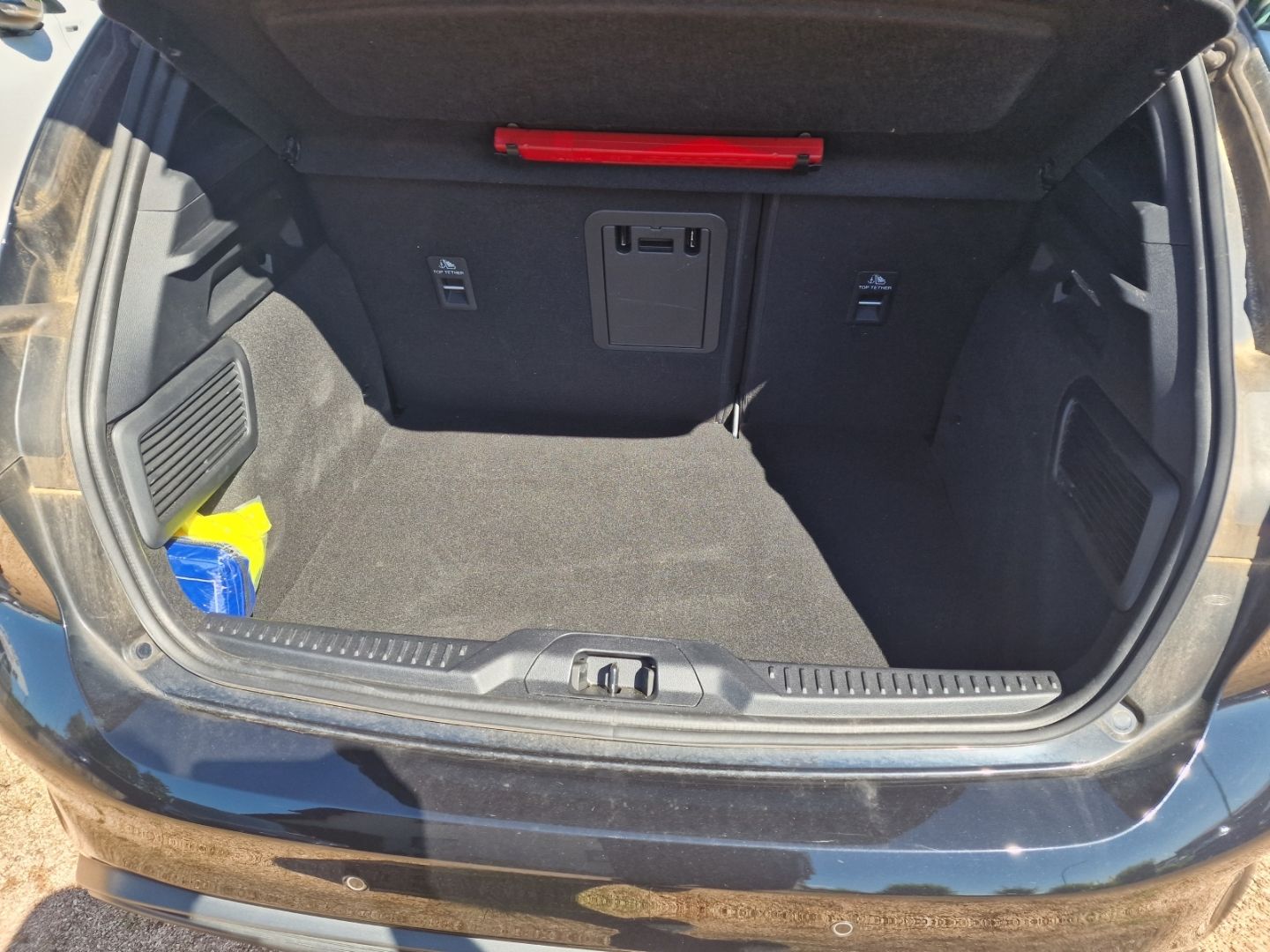 Fahrzeugabbildung Ford Focus ST-Line X Navi Digitales Cockpit LED Blend