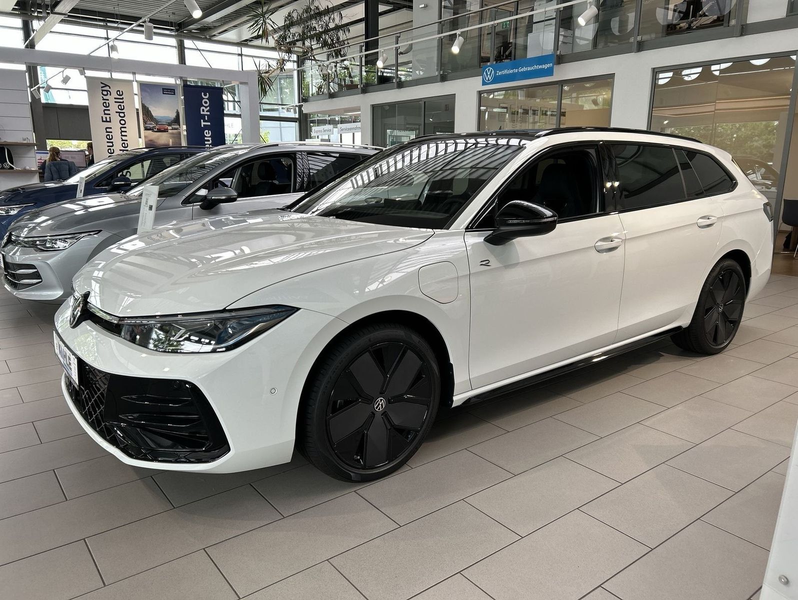 Volkswagen Passat - Bild 2