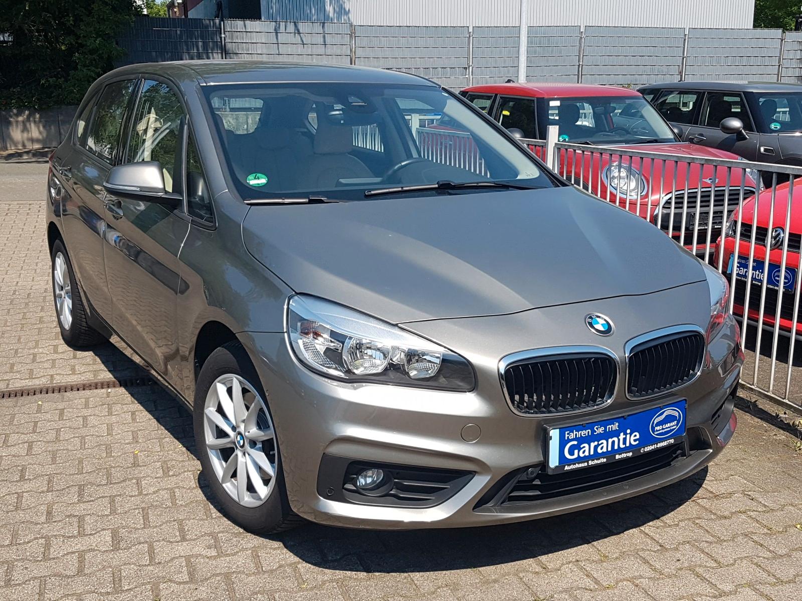 BMW 216d Active Tourer Advantage Aut. Navi AHK Leder