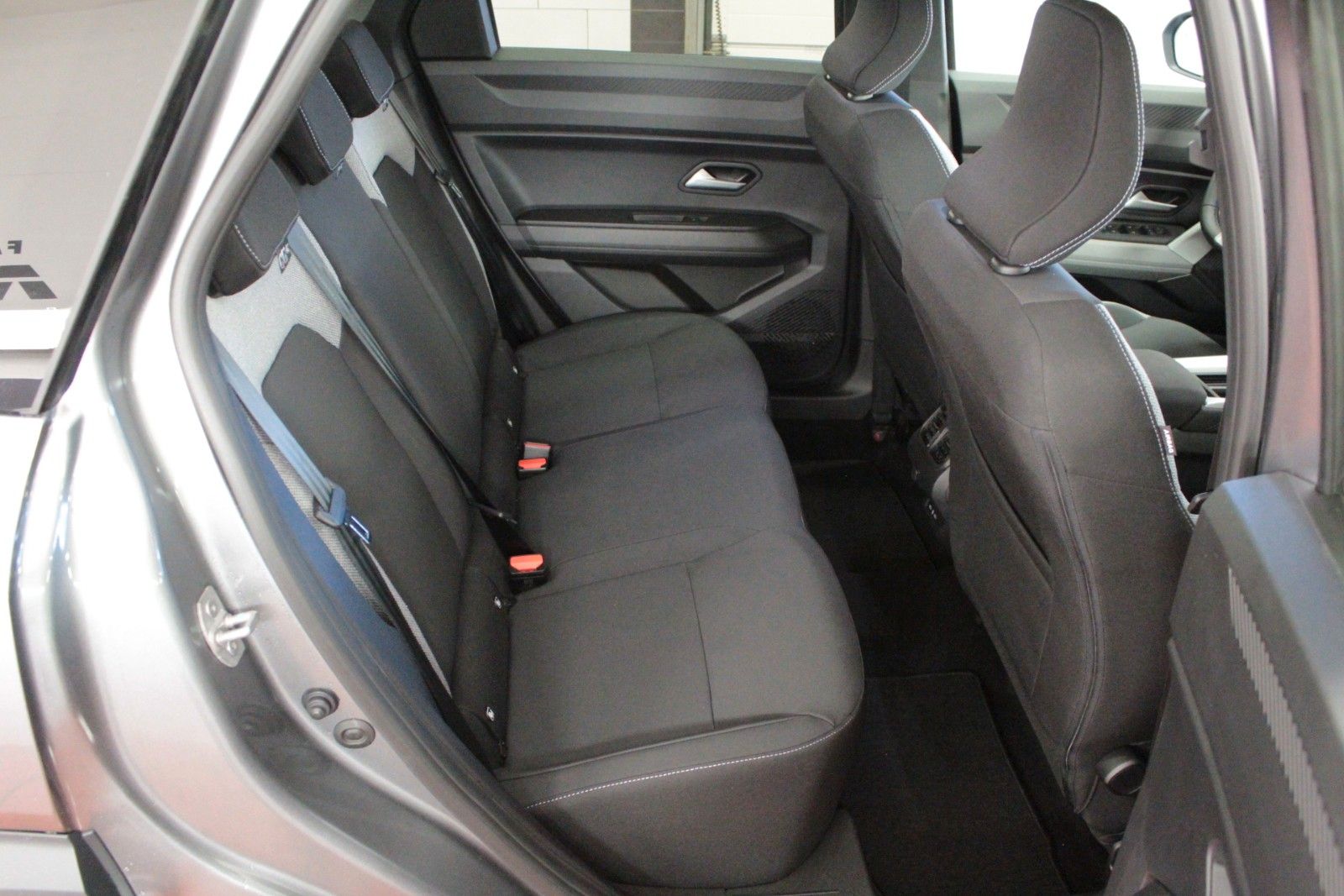 Fahrzeugabbildung Dacia Bigster Hybrid 155 Journey *Winter-*City-Paket*