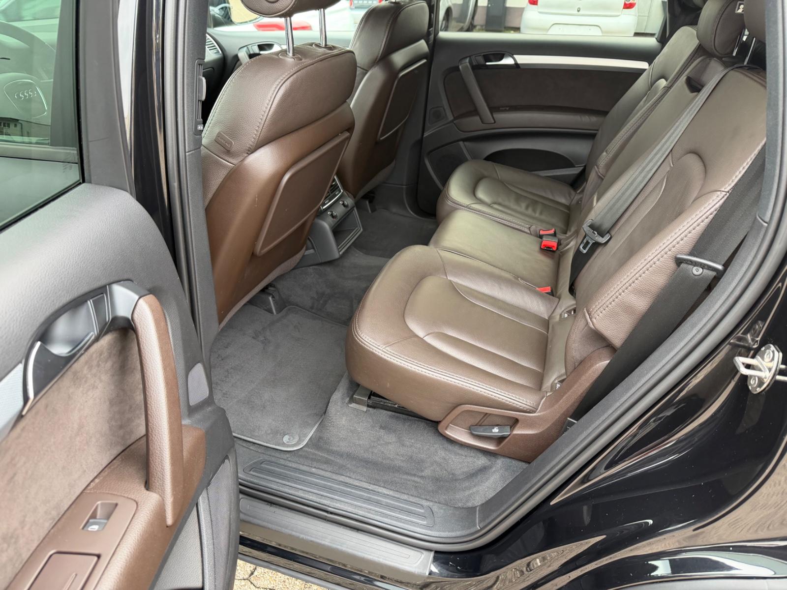 Audi Q7 3.0 TDI V6 240ch quattro Tiptronic Cuir Chauffage stationnaire Caméra Xénon GPS Attelage Sièges chauffants