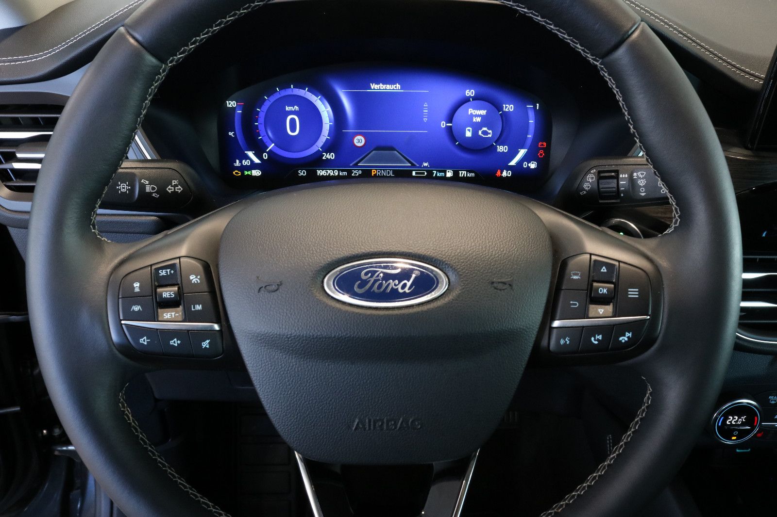 Fahrzeugabbildung Ford Kuga Plug-In Hybrid Vignale / HeadUp / B&O