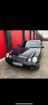 Mercedes-Benz Mercedes W210 E270 CDI - Mercedes-Benz E 270 in Bielefeld