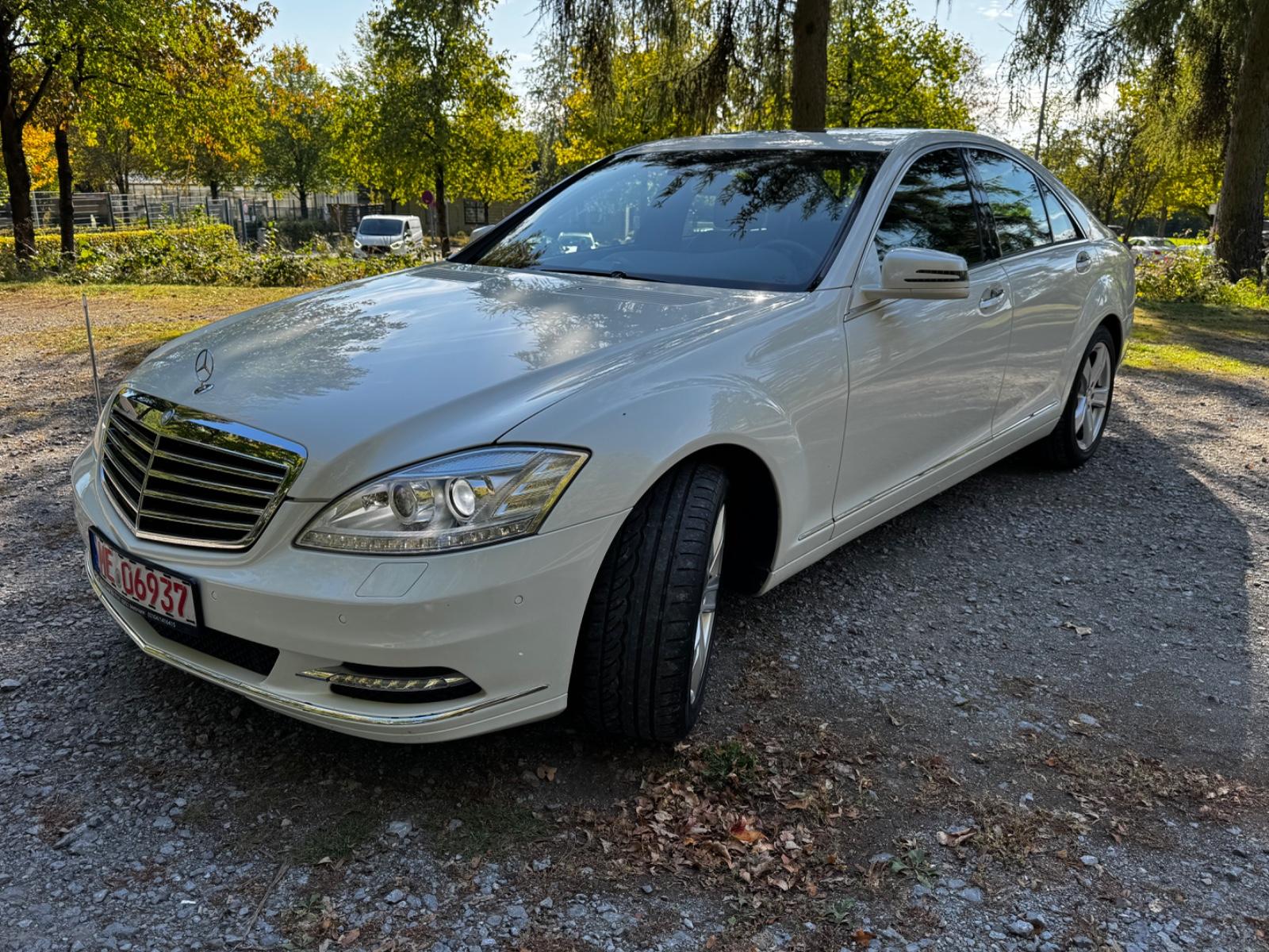 Mercedes-Benz S 400 Hybrid Japanimport mit 66000km!