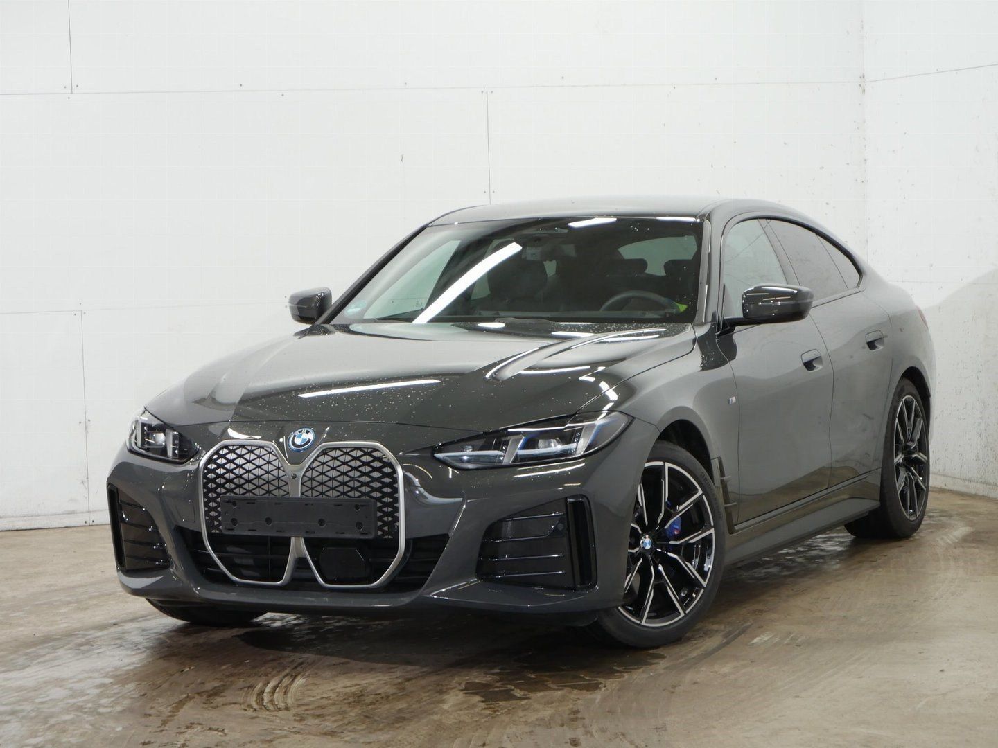 BMW i4 xDrive40 M Sport 19" ACC HUD 360° H&amp;K 1,99%
