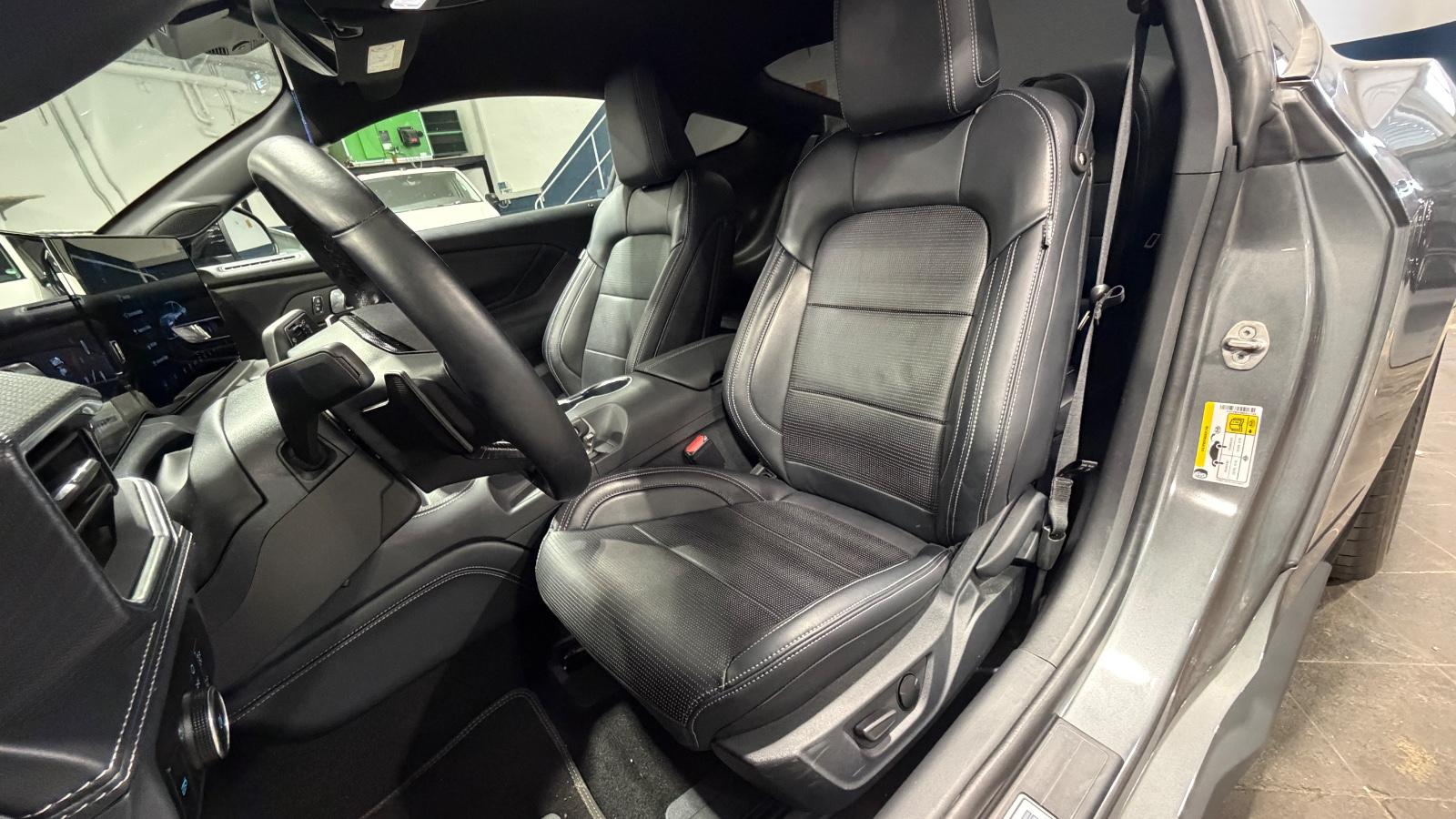 Ford Mustang Fastback 5.0 Ti-VCT V8 328 kW GT SERVICE