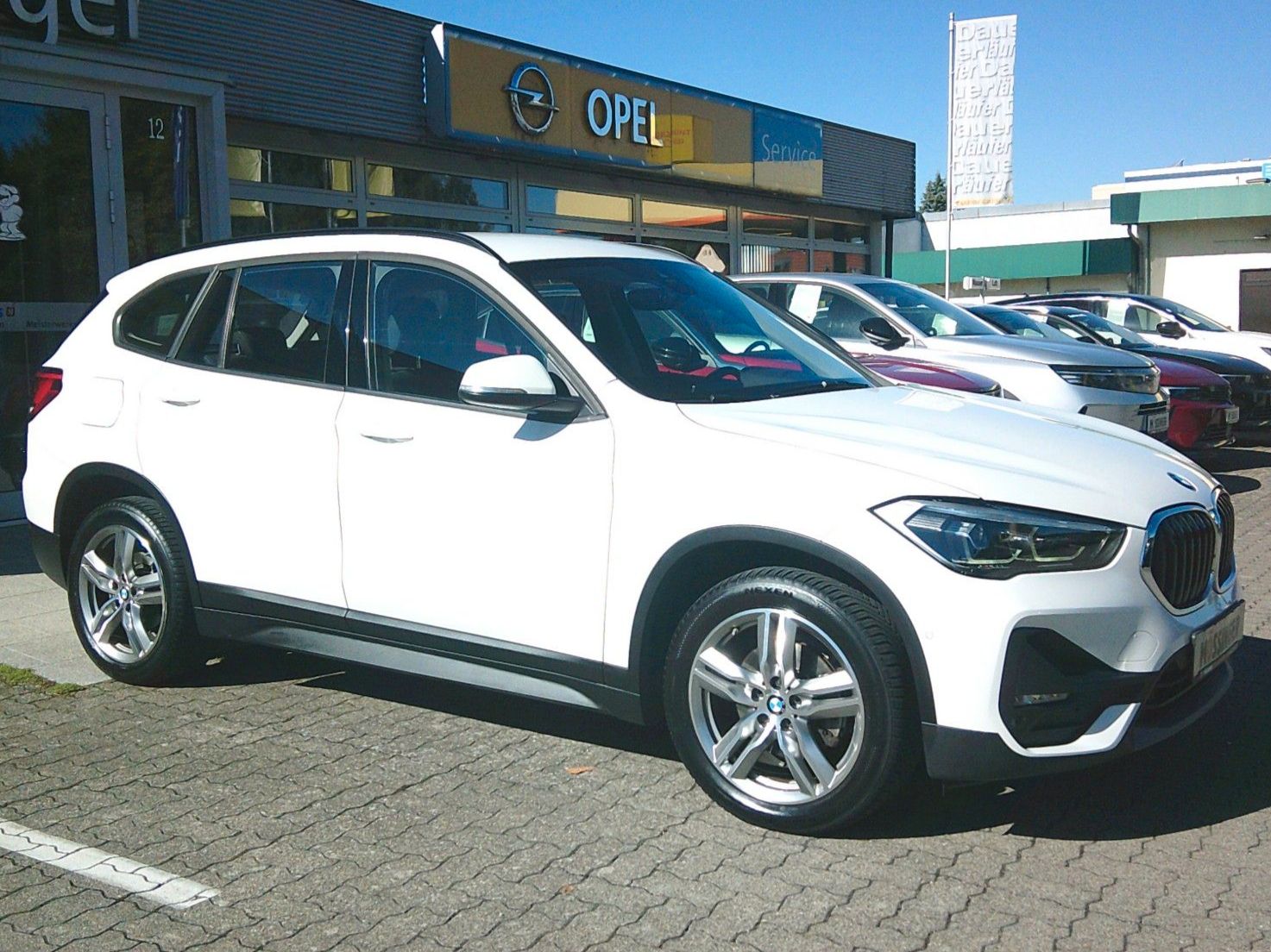 BMW X1 sDrive 18 i Advantage foto 4