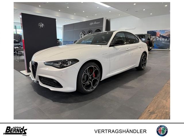 Alfa Romeo Giulia 2.0 Turbo 16V AT8-Q4 Veloce (952)