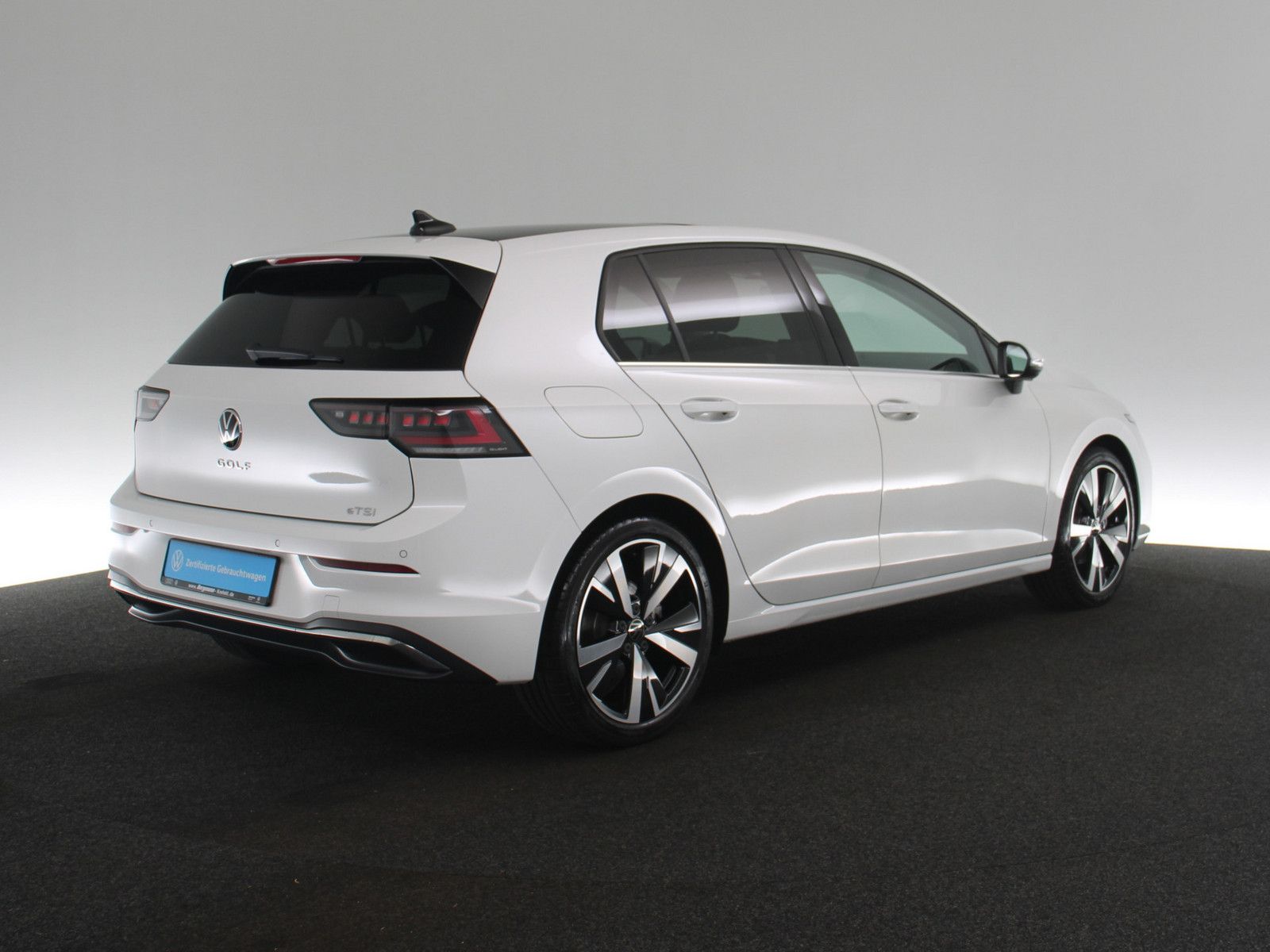 Volkswagen Golf VIII 1.5 eTSI Style AHK MATRIX-LED PANO HUD foto 5