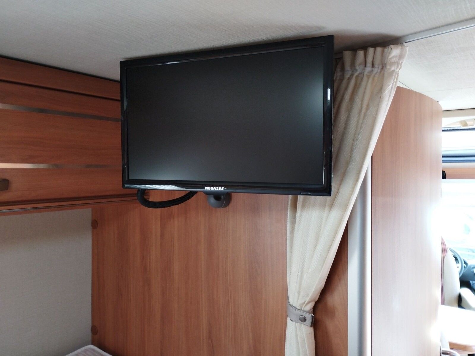 Fahrzeugabbildung HYMER / ERIBA / HYMERCAR Exsis-t 474 Markise,SAT,Solar