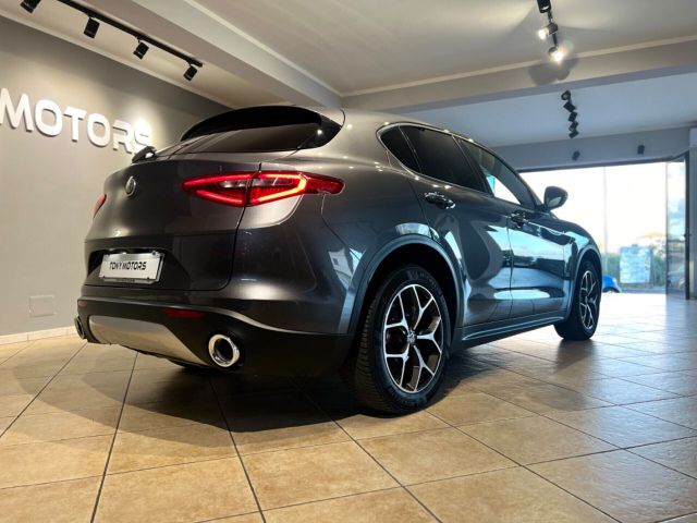 Alfa Romeo Stelvio 2.2 Turbodiesel 210 CV AT8 Q4