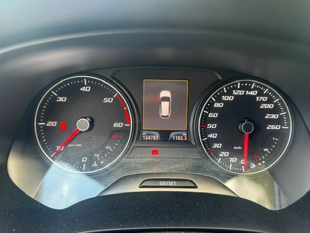 Fahrzeugabbildung SEAT Leon ST Style NAVI PDC MFL