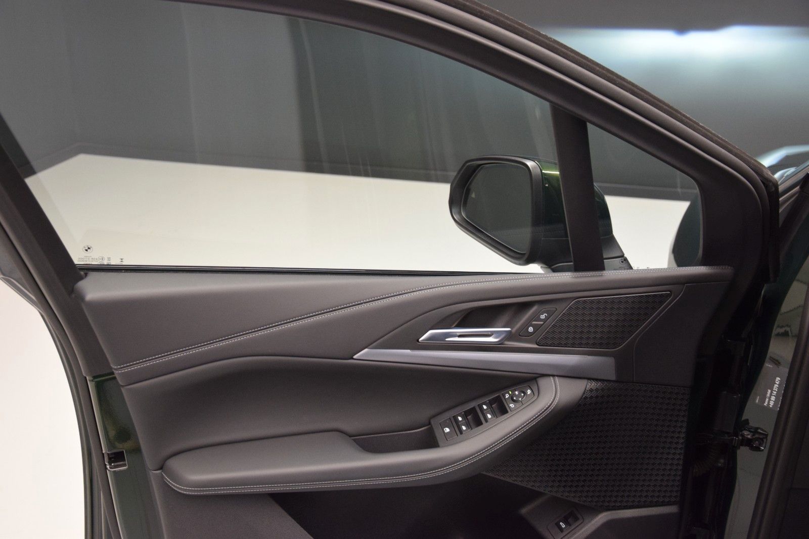 Fahrzeugabbildung BMW 218 i Active Tourer M Sport HuD Leder Pano AHK