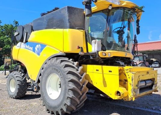 New Holland CR 9090 ELEVATION