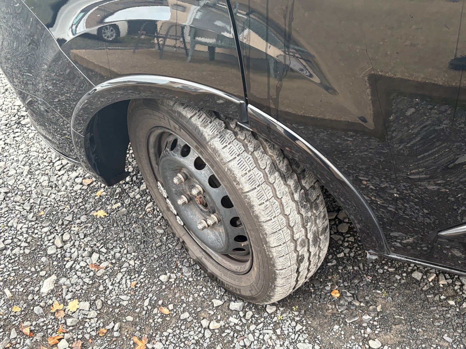 Fahrzeugabbildung Ford Tourneo Custom Aut. 320 L2 Tourneo Titanium Lede