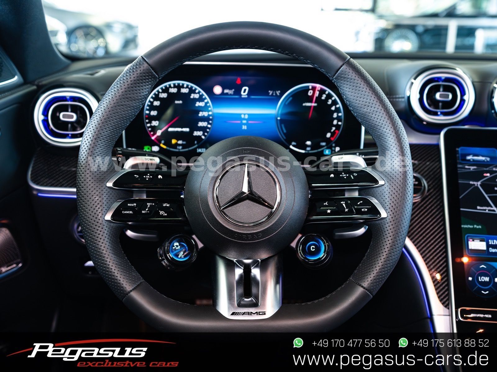 MERCEDES-BENZ C 63 AMG - 41