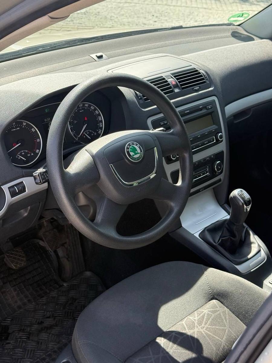 Skoda Octavia 2012 — photo 11