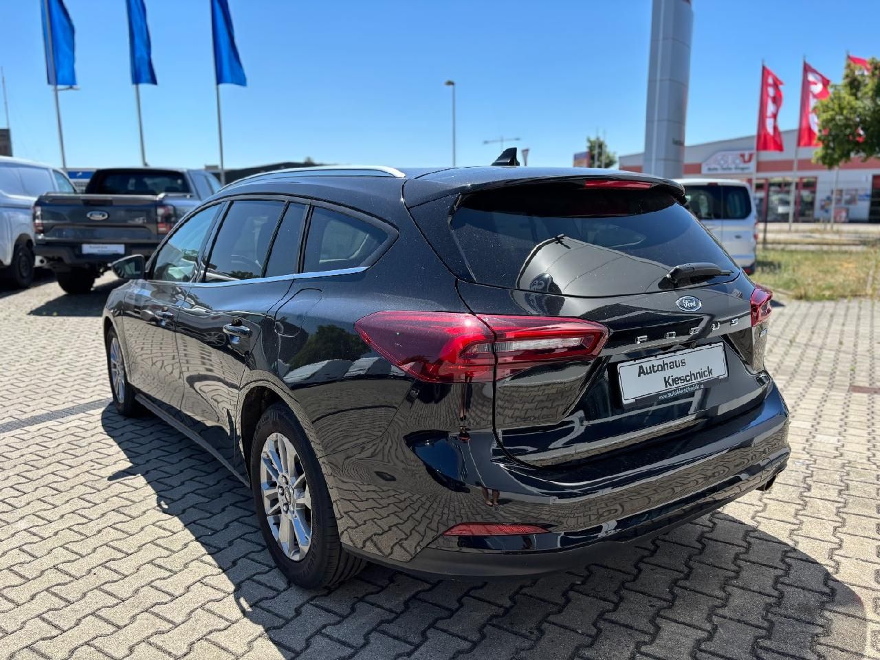 Fahrzeugabbildung Ford Focus Turnier Titanium
