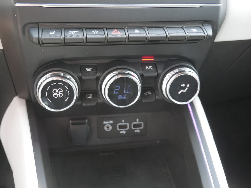 Fahrzeugabbildung Renault Clio Techno TCe 90 KLIMA PDC SHZ KAMERA NAVI LED