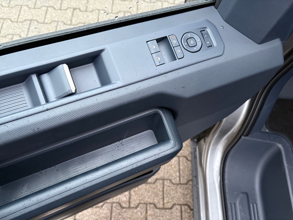 Fahrzeugabbildung Kia PV5 CARGO L2H1 4T ELITE 71.2 W ALLWETTER WÄRMEP