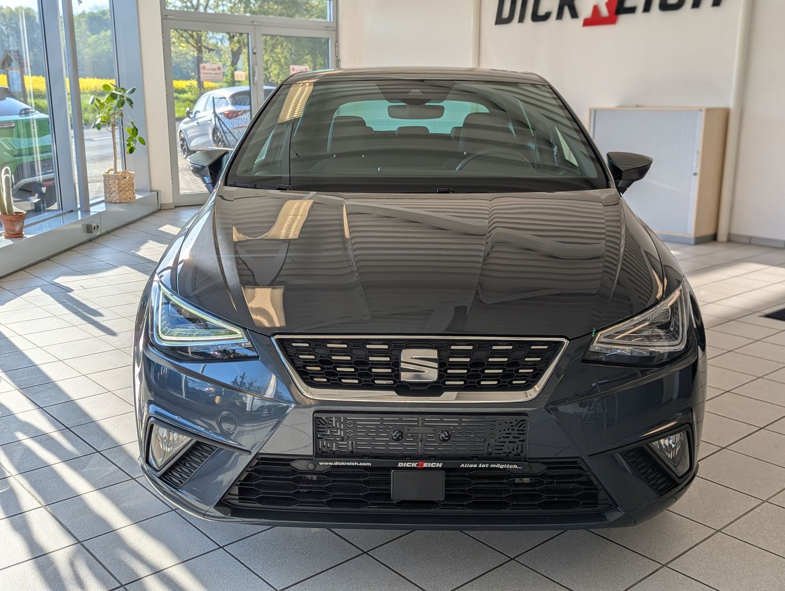 SEAT Ibiza 1.0 TSI Xcellence LED Cam Dinamica ACC - Image 2