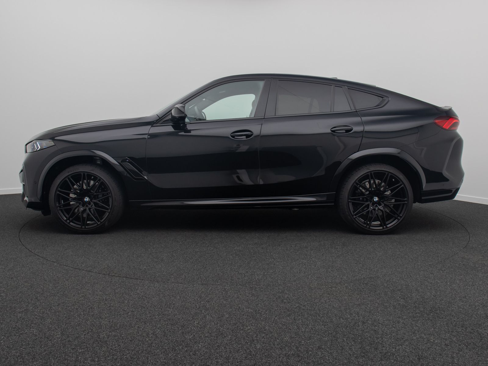 Fahrzeugabbildung BMW X6 M Competition B&W SkyLounge 360&deg; 22Zoll Voll