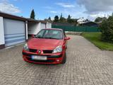 Renault Clio (2004)  90.000 km  TÜV neu ... - gebrauchte Renault Clio aus dem Jahr 2004