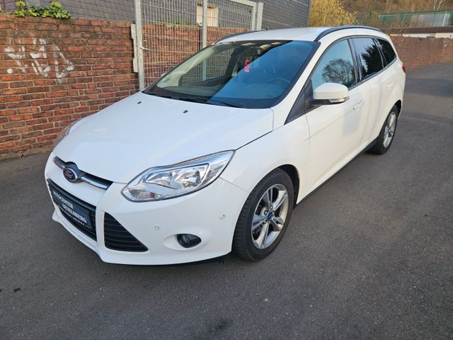 Ford Focus Turnier Sync Edition