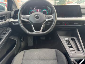 Volkswagen Golf - 10