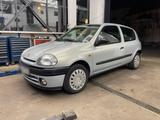 Renault Clio 1.Hand voll Scheckheft Tüv we... - gebrauchte Renault Clio aus dem Jahr 1999