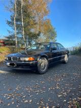 BMW E38 735i V8 - BMW 735: 735i E38