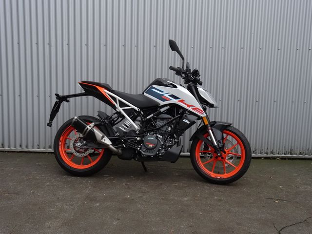 KTM 125 DUKE ABS 2023 