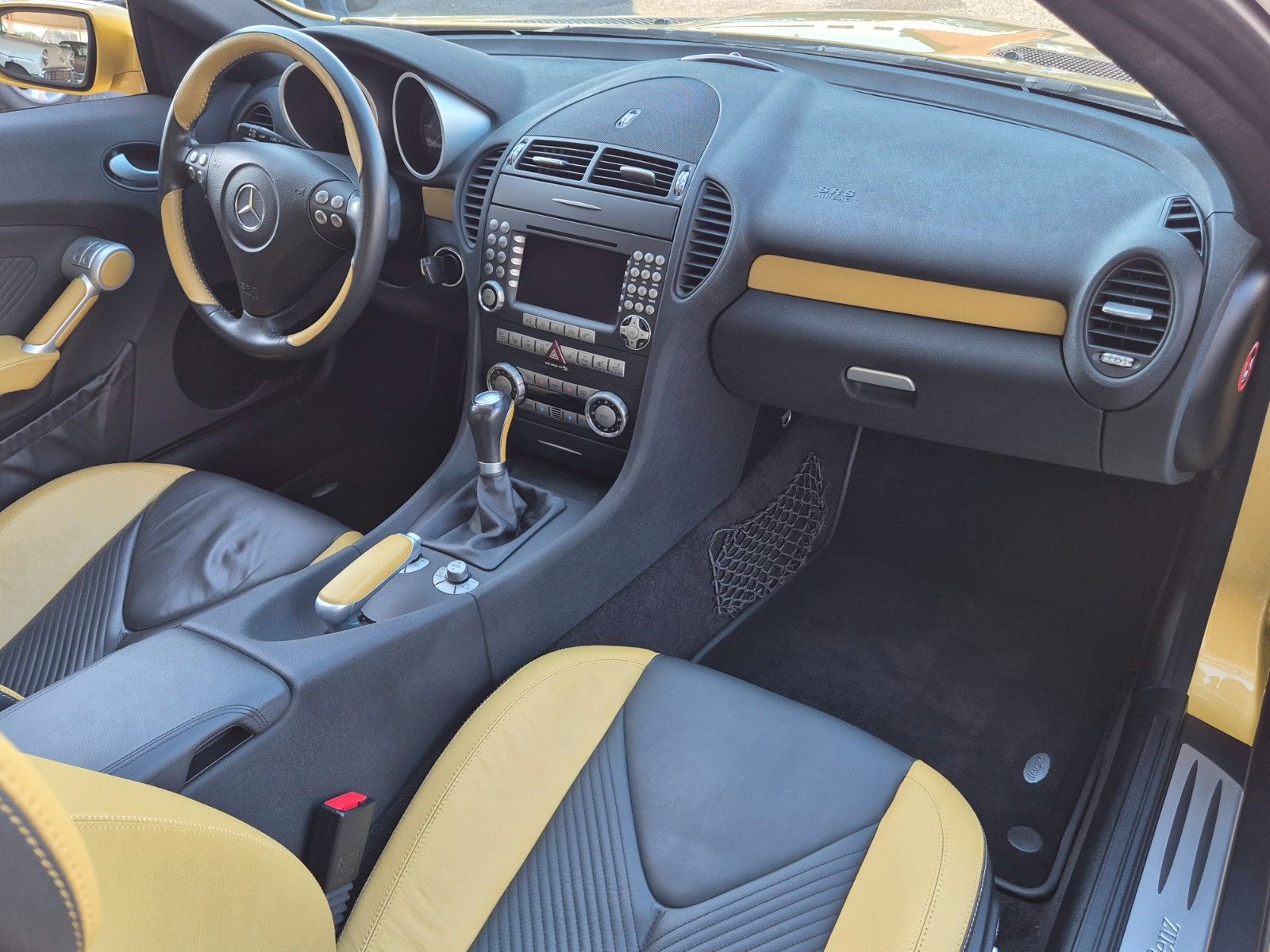 Fahrzeugabbildung Mercedes-Benz SLK 350/Komplettes Designo Fahrzeug/Jahreswagen!