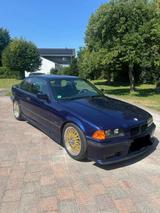 BMW E36 318is Coupé - BMW 318: 318is