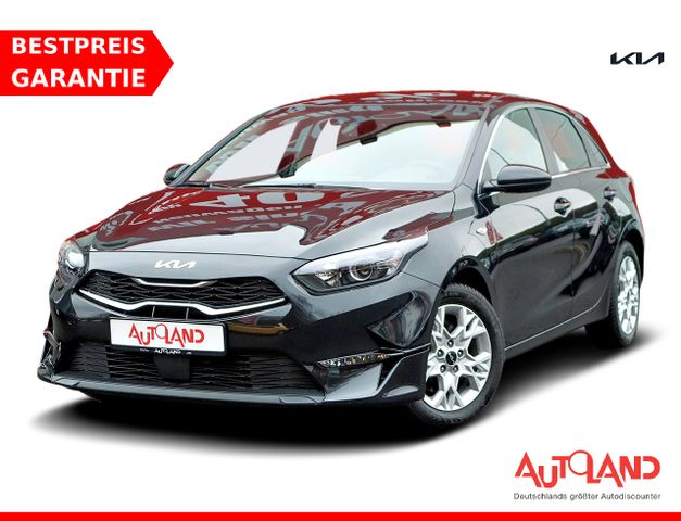 Kia Ceed 1.5 T-GDI Aut. AAC Navi SHZ Kam ACC Alu