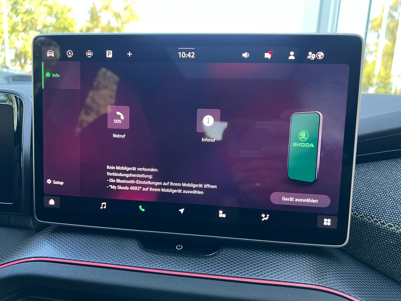 Fahrzeugabbildung SKODA Kodiaq Selection 2.0 TDI DSG *AHK,LED,Navi,Panor